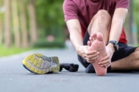 Causes and Symptoms of Plantar Fasciitis